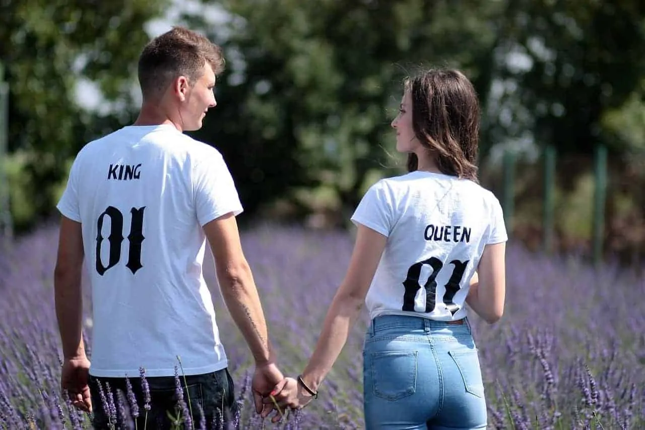 Secrets of Happy Couples: 8 Things That Happy Couples Do 7 Secrets of Happy Couples