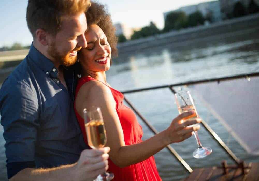 romantic-happy-couple