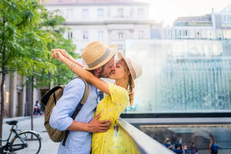 How to Build a Healthy Relationship: 6 Essential Elements 2 build a healthy relationship
