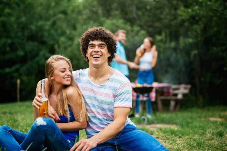 2 Early signs that your relationship will last according to psychology 2 relationship will last