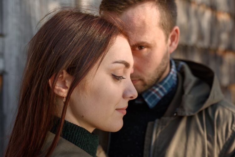 When your husband looks at another woman what is he thinking 6 When your husband looks at another woman what is he thinking